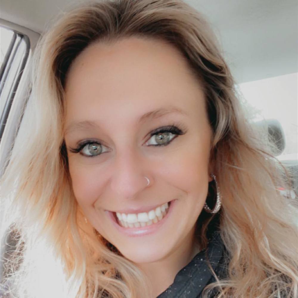 Meet your Posher, Carla